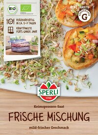 Frische Keimsprossen auf gerösteten Broten mit Gemüse und Sprossen, mild-frischer Geschmack.